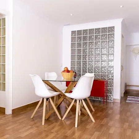 Wonderful Holidays Apartment